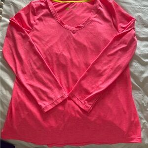 Women's V-Neck Long Sleeve Top - Pink